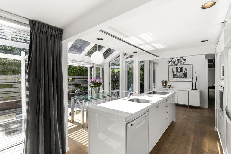 Photo of property in 11e Burrows Avenue, Parnell, Auckland, 1052