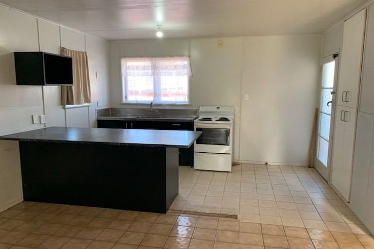 Photo of property in 180 Buckland Road, Mangere East, Auckland, 2024