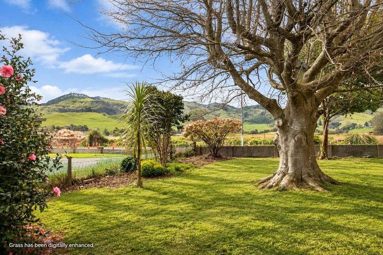 Photo of property in 70 Thames Road, Paeroa, 3600