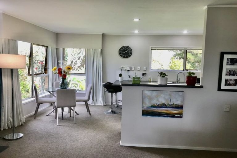 Photo of property in 1 Riverlea Avenue, Pakuranga, Auckland, 2010