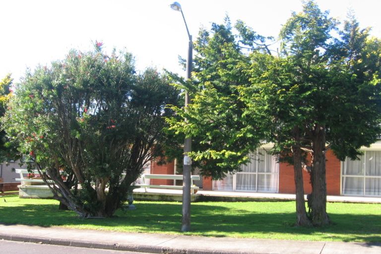 Photo of property in 1/1 Butterworth Avenue, Opaheke, Papakura, 2113