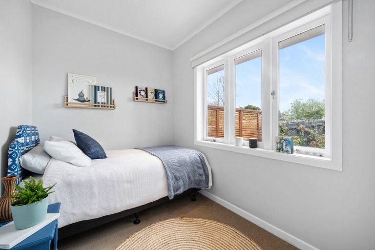 Photo of property in 20 Bradbury Road, Botany Downs, Auckland, 2010