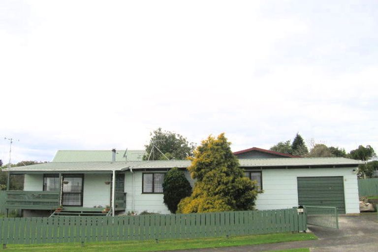 Photo of property in 1 Luke Street, Brookfield, Tauranga, 3110