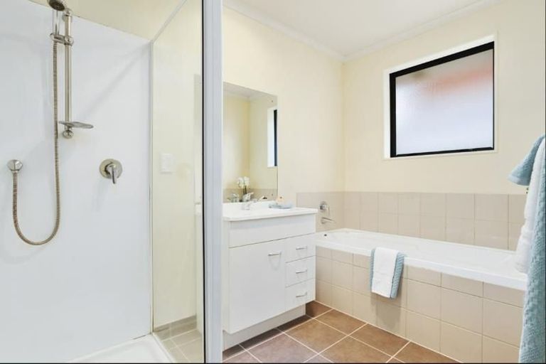 Photo of property in 22 Carol Lee Place, Albany Heights, Auckland, 0632