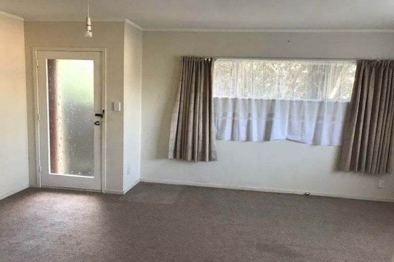 Photo of property in 5a Magnolia Grove, Maungaraki, Lower Hutt, 5010