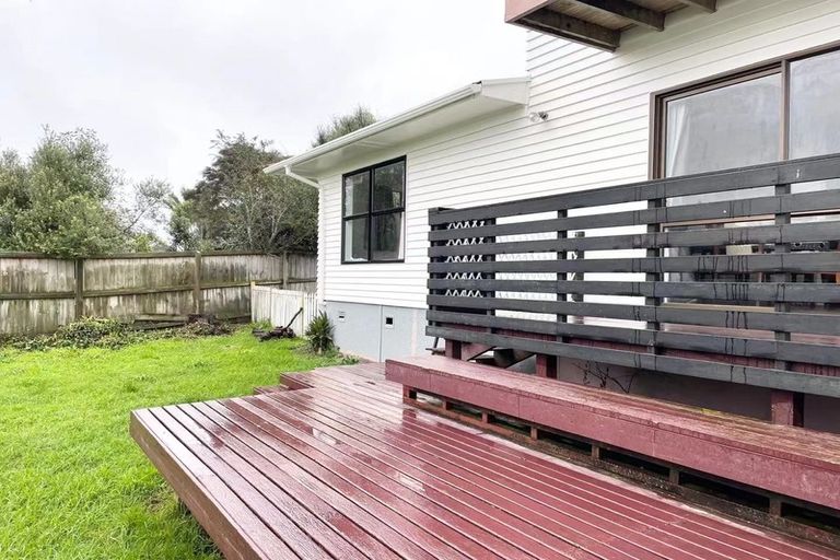 Photo of property in 122 Triangle Road, Massey, Auckland, 0614