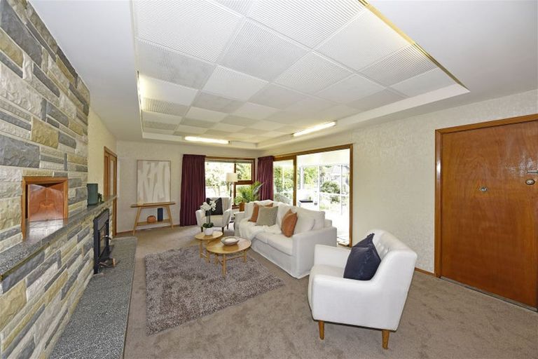 Photo of property in 1 Appleby Crescent, Burnside, Christchurch, 8053
