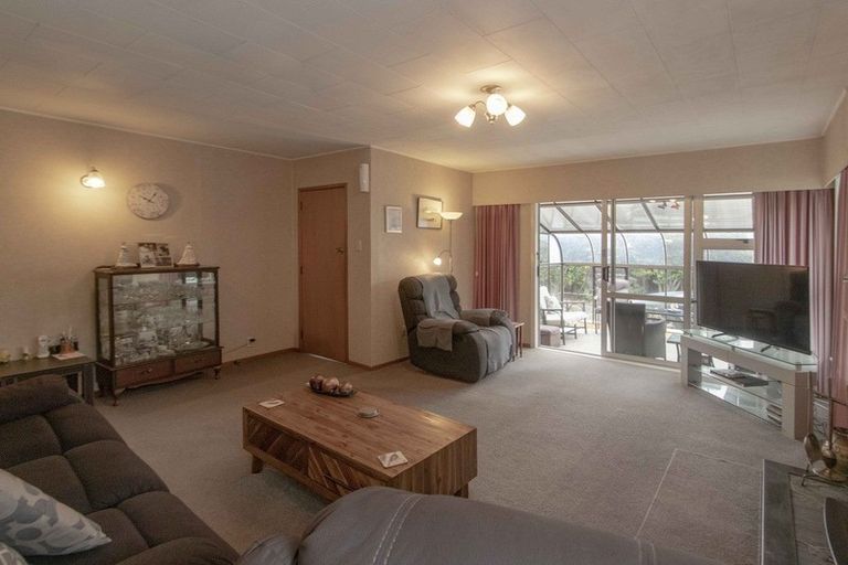 Photo of property in 28 Mcgregor Avenue, Pirimai, Napier, 4112