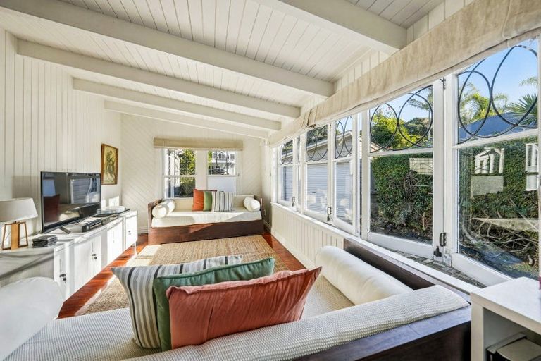 Photo of property in 6 Tongariro Street, Mount Eden, Auckland, 1024