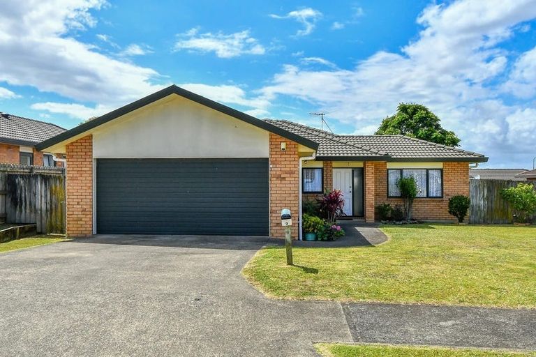 Photo of property in 9 Mark Edgar Place, Clendon Park, Auckland, 2103