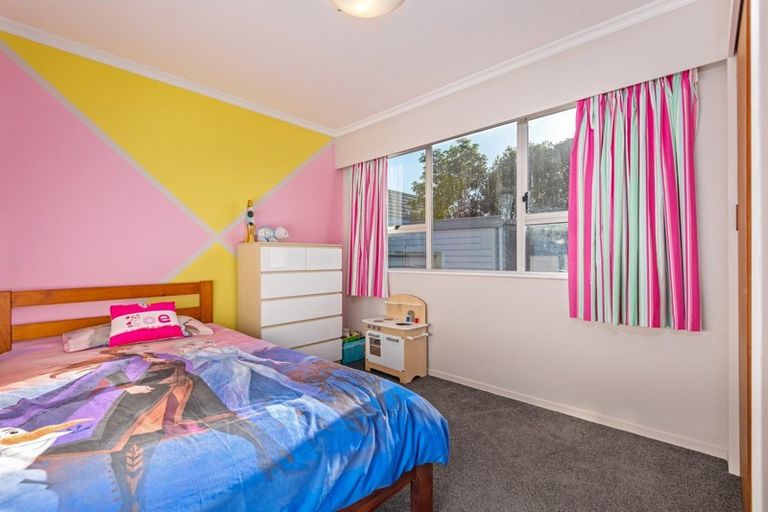 Photo of property in 12 Robinson Crescent, Westbrook, Palmerston North, 4412