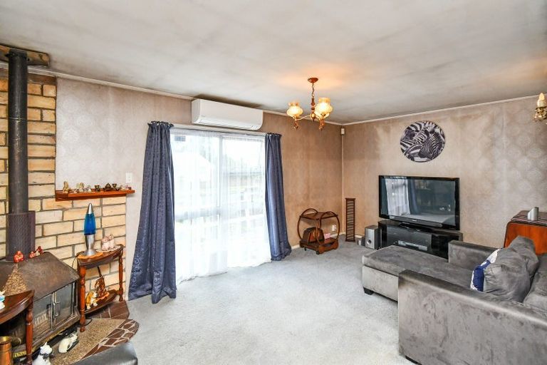 Photo of property in 44 Burundi Avenue, Clendon Park, Auckland, 2103