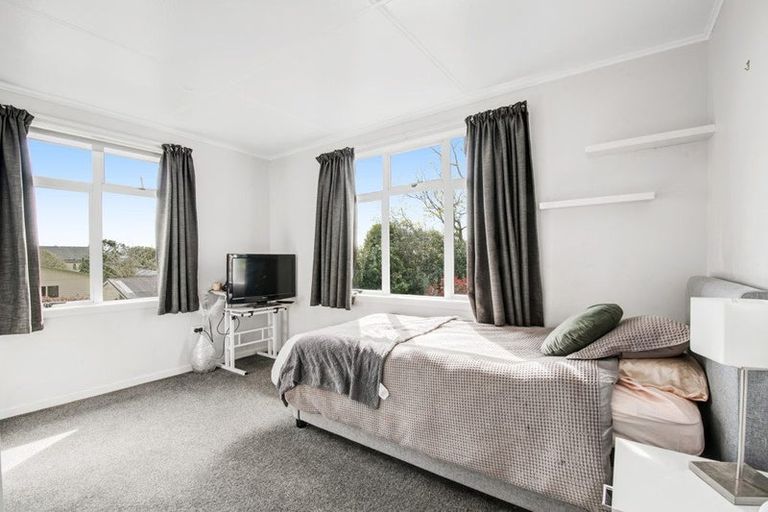 Photo of property in 6 Nelson Street, Helensville, 0800