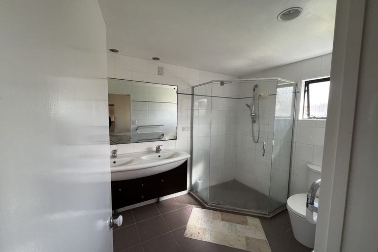 Photo of property in 1/94 Jutland Road, Hauraki, Auckland, 0622