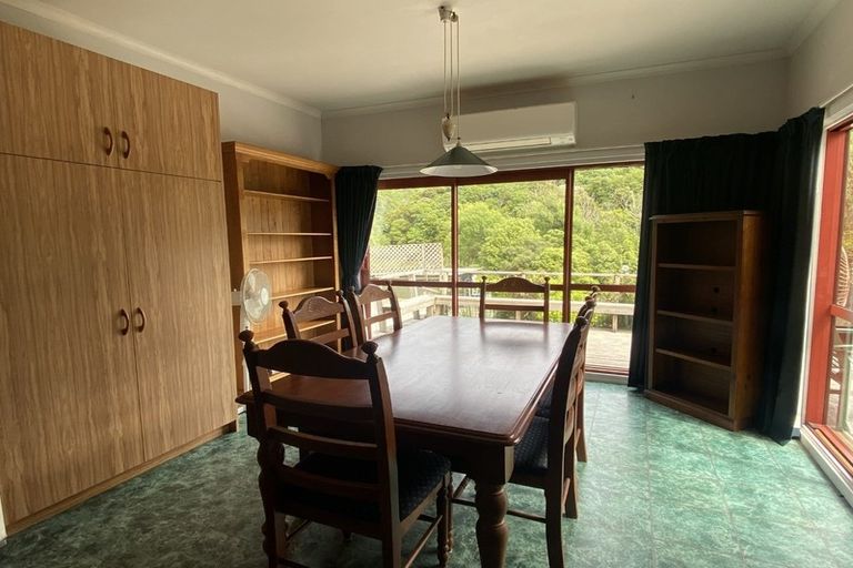 Photo of property in 56 Hampden Street, Picton, 7220