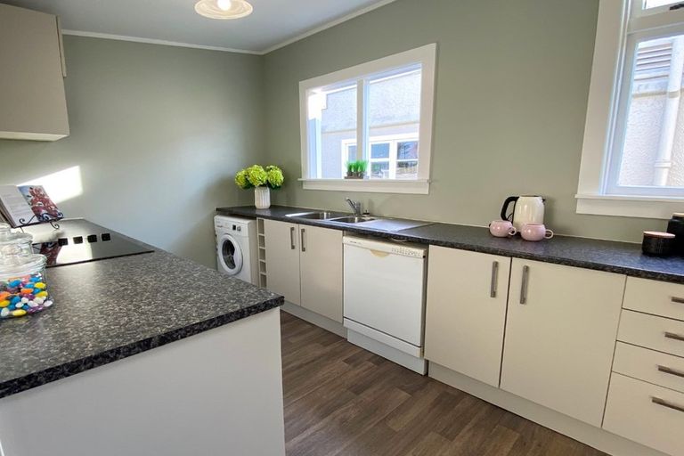 Photo of property in 107 Broadway, Carterton, 5713