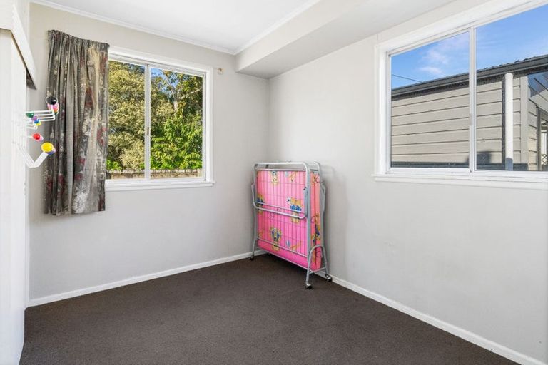 Photo of property in 41 Kawiu Road, Levin, 5510