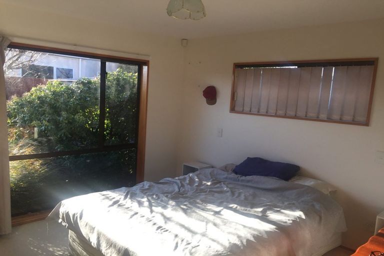 Photo of property in 12 Briarmont Street, Avondale, Christchurch, 8061