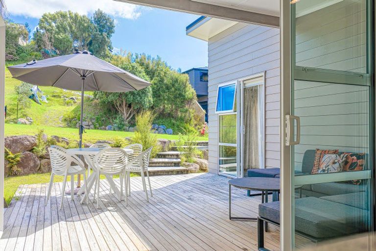 Photo of property in 5 Ross Place, Whiritoa, Whangamata, 3691