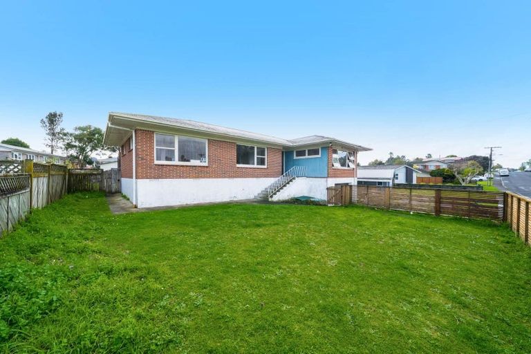 Photo of property in 30 Ingram Street, Papakura, 2110