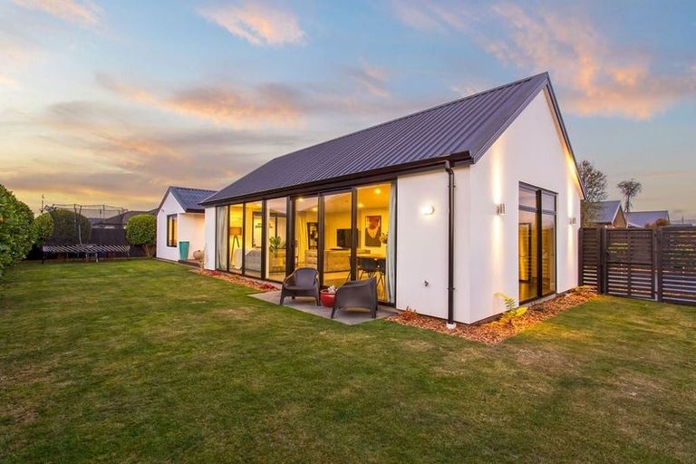 Photo of property in 32 Richmond Avenue, Halswell, Christchurch, 8025