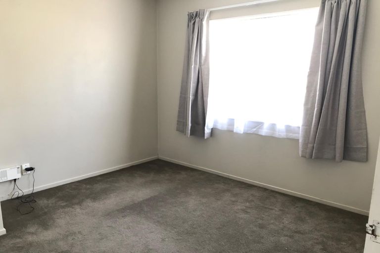 Photo of property in 2/6 Esperanto Road, Papatoetoe, Auckland, 2025