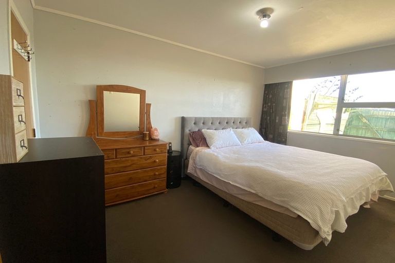 Photo of property in 27c Port View Crescent, Moturoa, New Plymouth, 4310