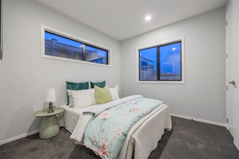 Photo of property in 20 Lewis Younie Road, Kumeu, 0810
