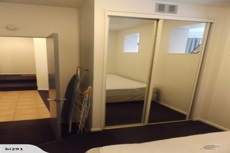 Photo of property in Terrace Garden Apartments, 120 The Terrace, Wellington Central, Wellington, 6011