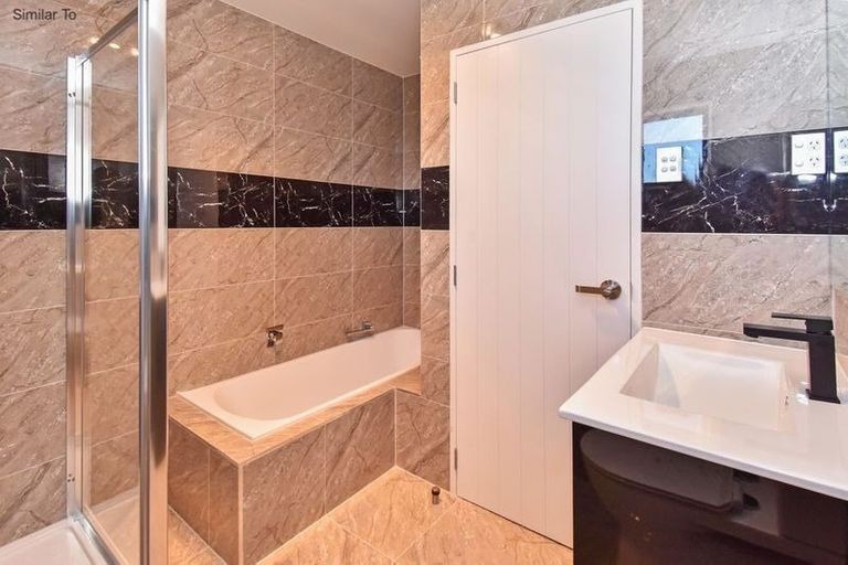 Photo of property in 7b Waiari Road, Conifer Grove, Takanini, 2112