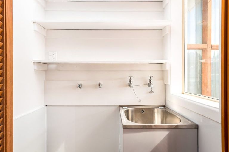 Photo of property in 24 Dalesford Street, Silverdale, Hamilton, 3216