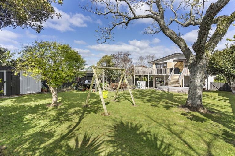Photo of property in 207 Weka Street, Whangamata, 3620