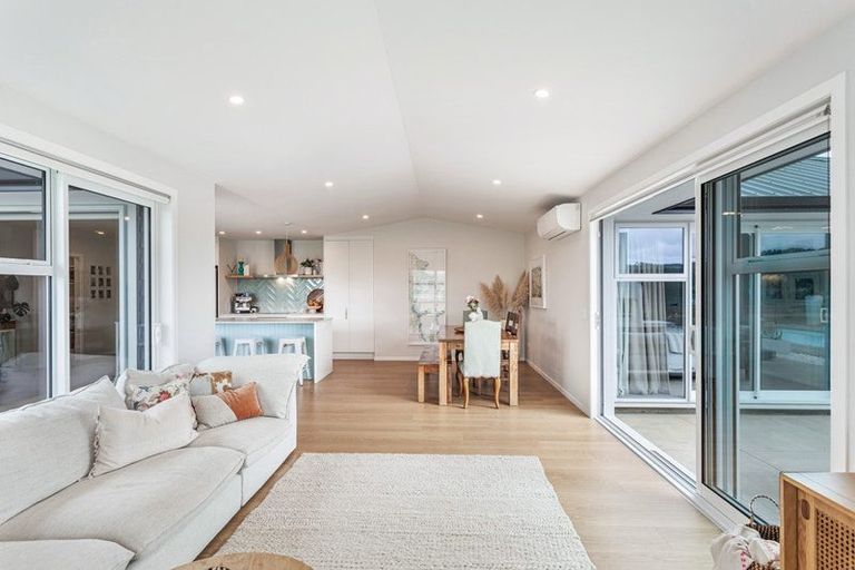 Photo of property in 33 Awatiro Drive, Kaukapakapa, 0871