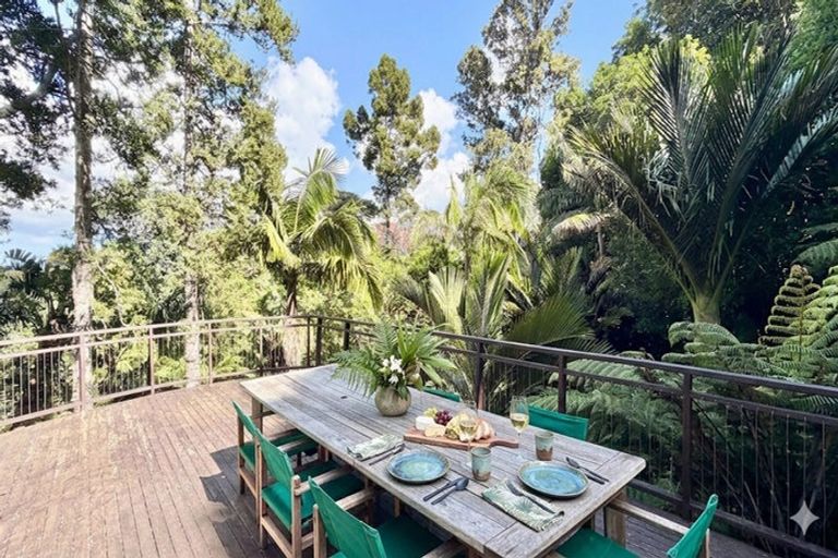 Photo of property in 107 Hadfield Street, Beach Haven, Auckland, 0626