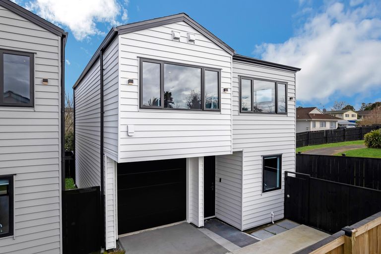 Photo of property in 193d Mahia Road, Wattle Downs, Auckland, 2103