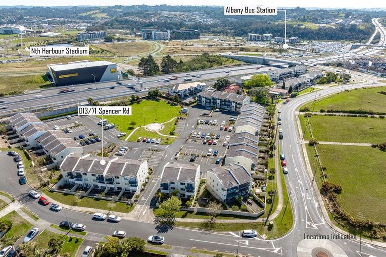 Photo of property in 13d/71 Spencer Road, Oteha, Auckland, 0632