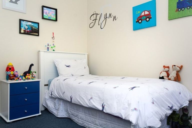 Photo of property in 8 Timaru Grove, Kelson, Lower Hutt, 5010