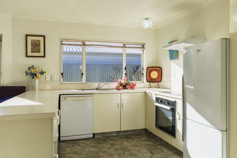Photo of property in 2/50 Nuffield Avenue, Marewa, Napier, 4110