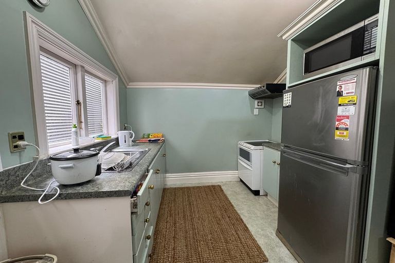 Photo of property in 4 Levy Street, Mount Victoria, Wellington, 6011