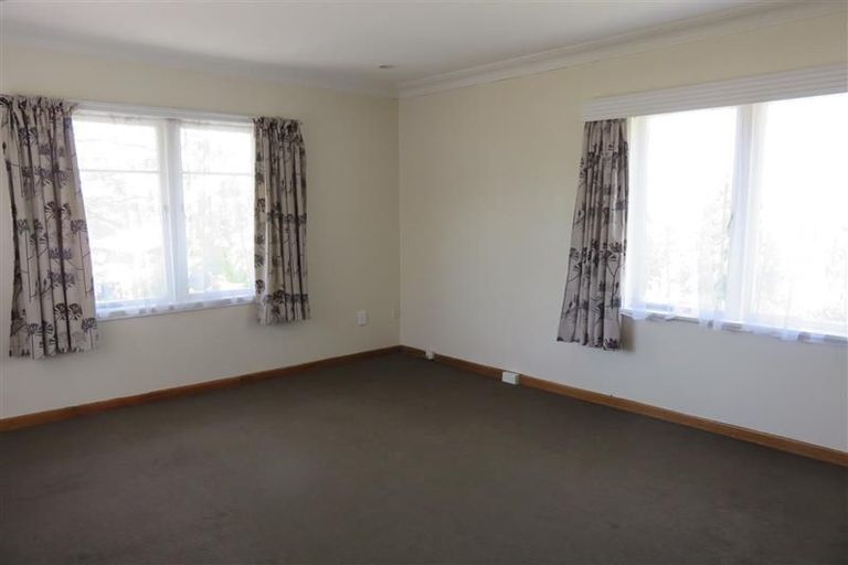 Photo of property in 17 Oreil Avenue, West Harbour, Auckland, 0618