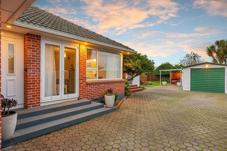 Photo of property in 75 Appleby Crescent, Burnside, Christchurch, 8053