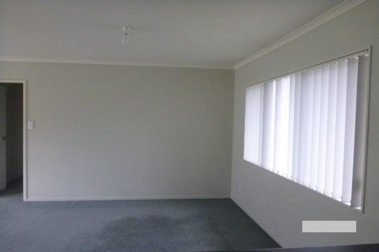 Photo of property in 52 Milson Drive, Papakura, 2110