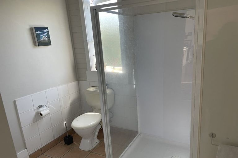 Photo of property in 1/46 Old Lake Road, Narrow Neck, Auckland, 0624