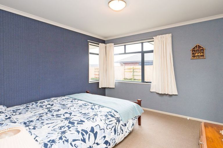 Photo of property in 26 Geneva Terrace, Kelvin Grove, Palmerston North, 4414