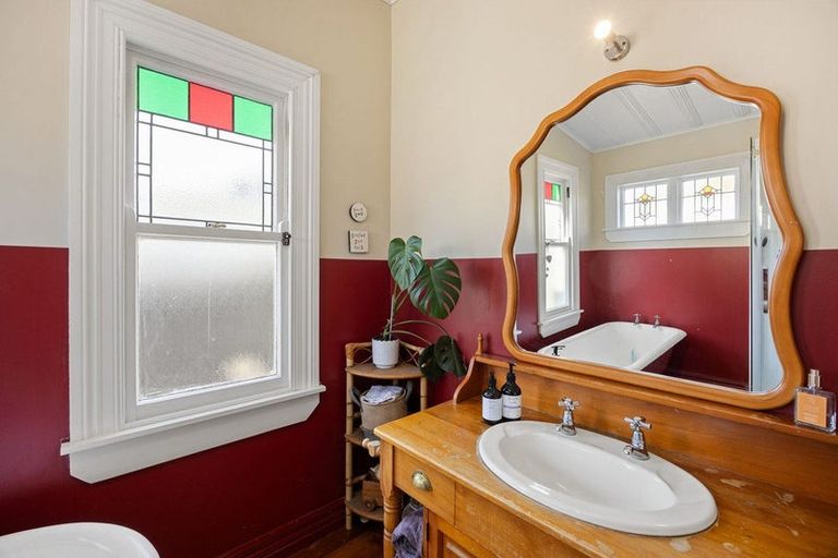 Photo of property in 31 Clare Street, Cambridge, 3434