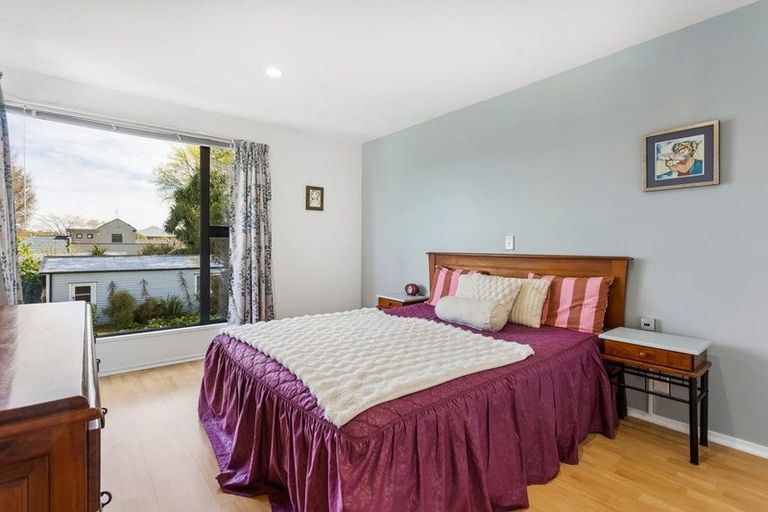 Photo of property in 2/4 Bevington Street, Avonhead, Christchurch, 8042