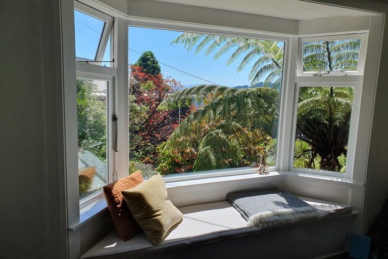 Photo of property in 11 Asquith Terrace, Brooklyn, Wellington, 6021