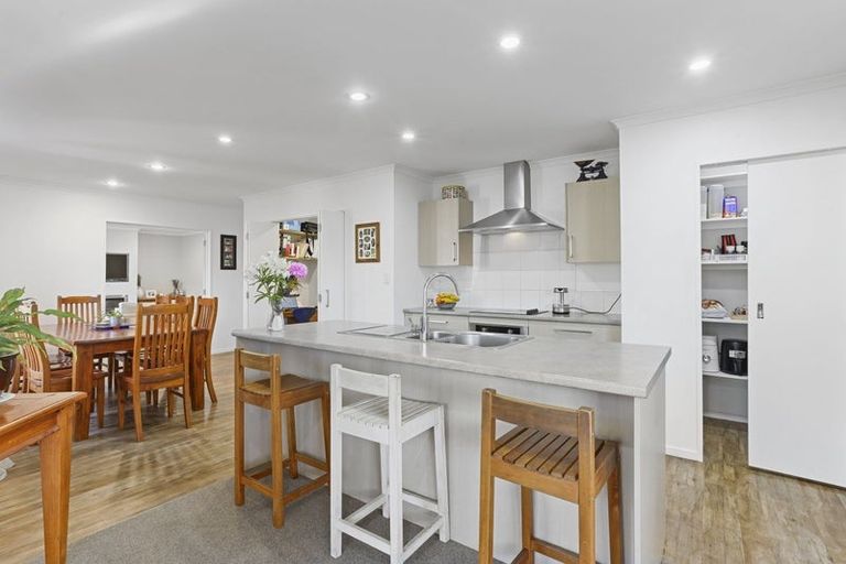 Photo of property in 44 Huntingdon Drive, Rangiora, 7400