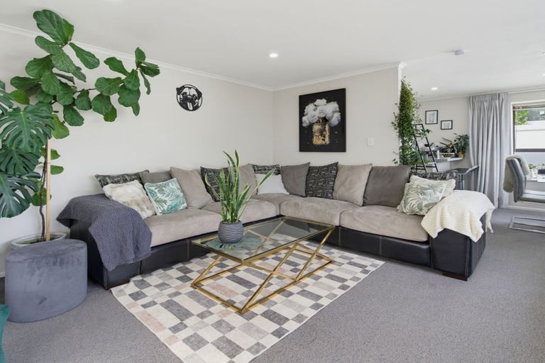 Photo of property in 2/244 Main Road North, Redwood, Christchurch, 8051