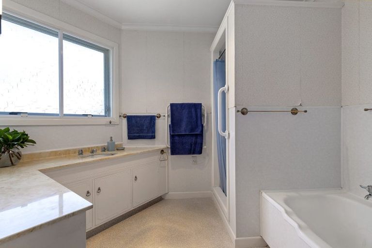 Photo of property in 18a Hillcrest Road, Hillcrest, Hamilton, 3216